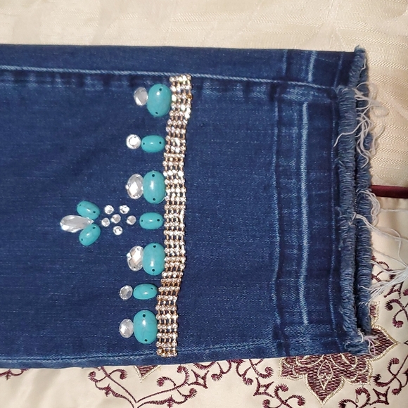 Nanette Jeans with stones - Picture 5 of 9